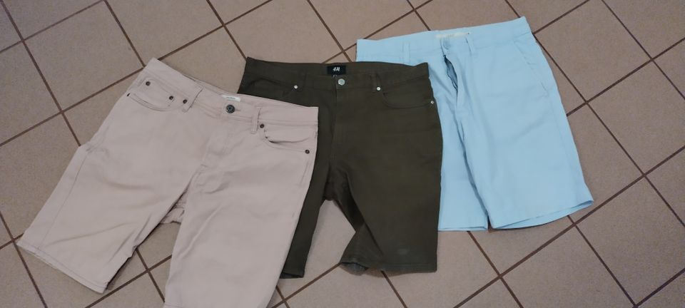 Poikien / miesten shortsit, tuumakoko 30, koko S