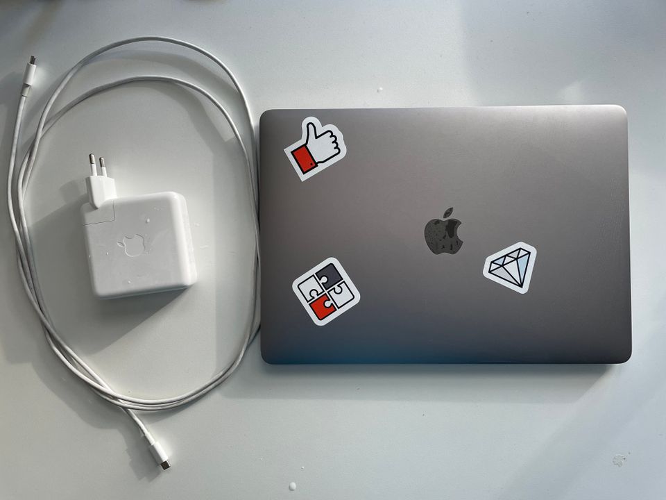MacBook Pro Touch Bar 13" Retina (2018)