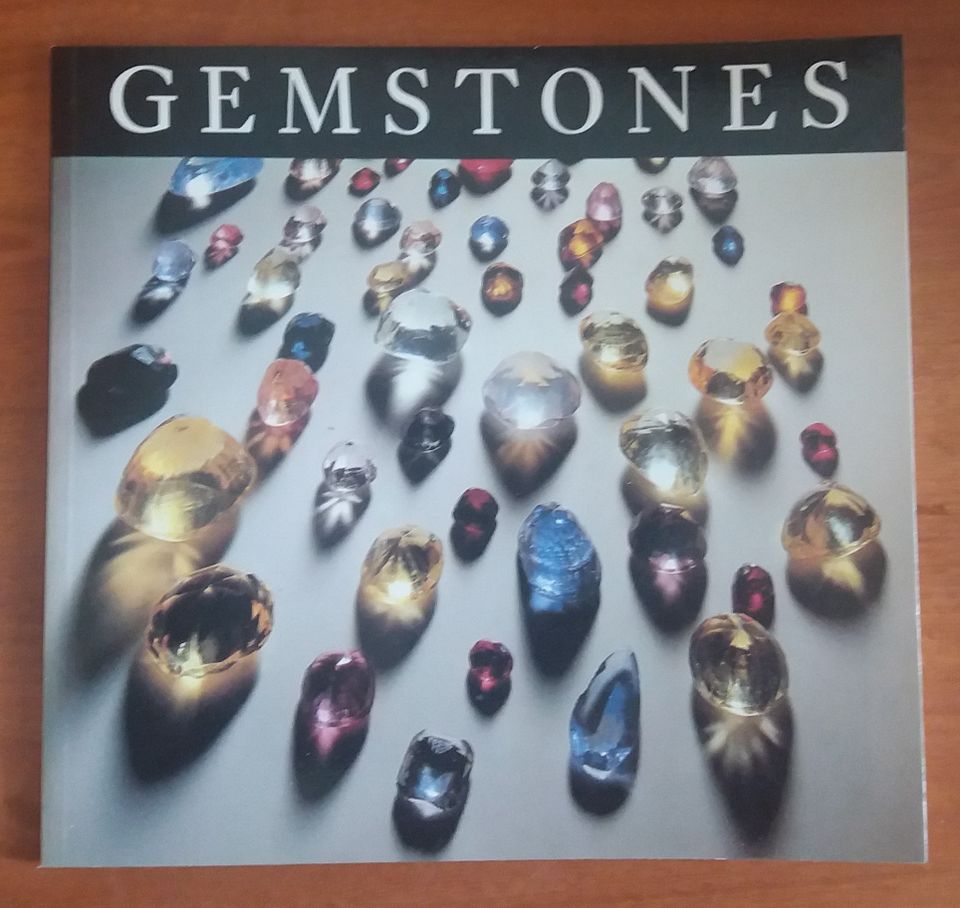 Christine Woodward ym. GEMSTONES British Museum 1987