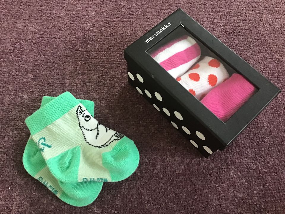 Vauvan marimekko -sukat *3 ja muumipeikkosukat