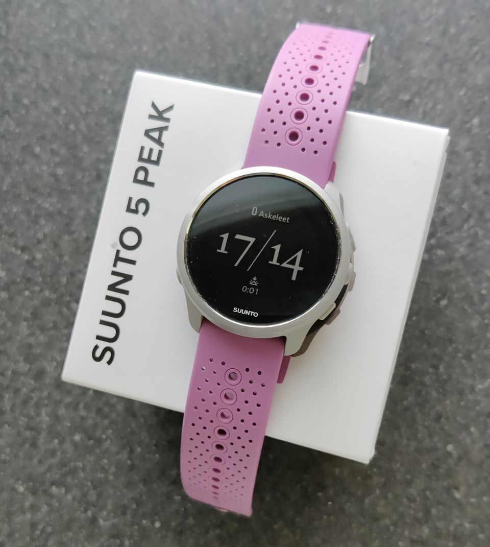 Suunto 5 Peak wildberry urheilukello