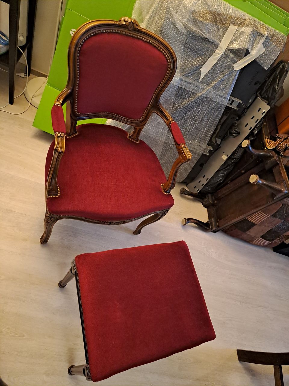 Vintage tuoli ja rahi