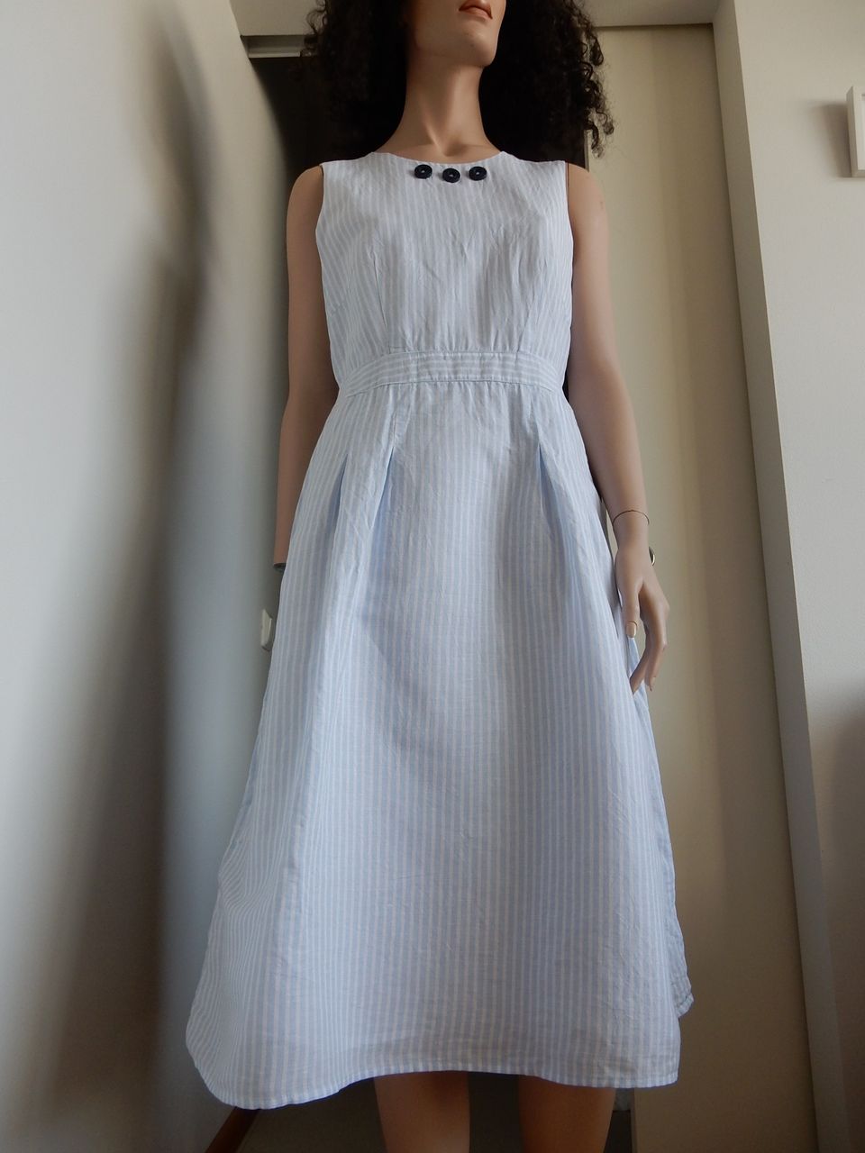 ESPRIT sini/valkoinen hihaton puuvilla mekko Koko 38