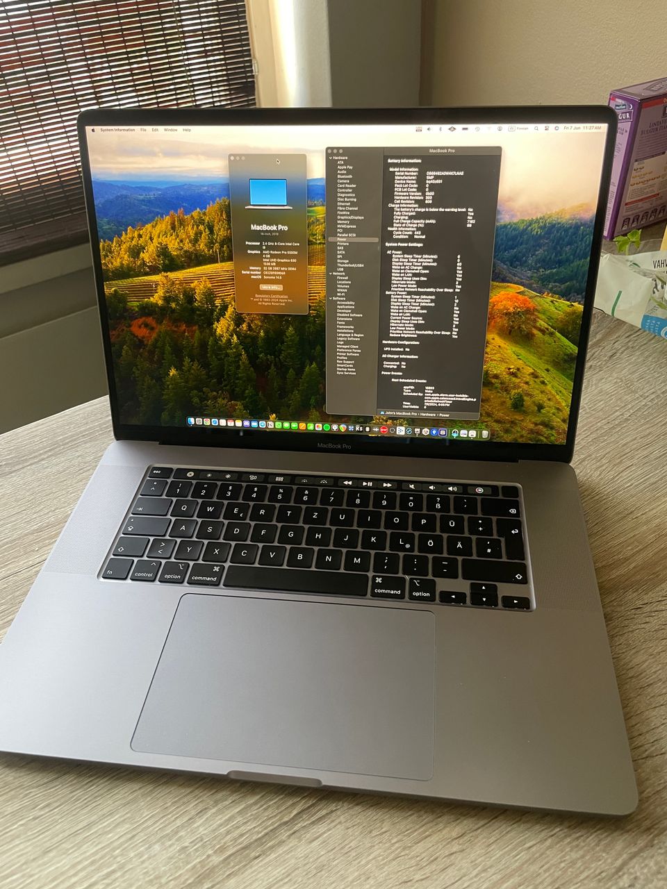 2019 Apple MacBook Pro 16" Core i9 2.4GHz