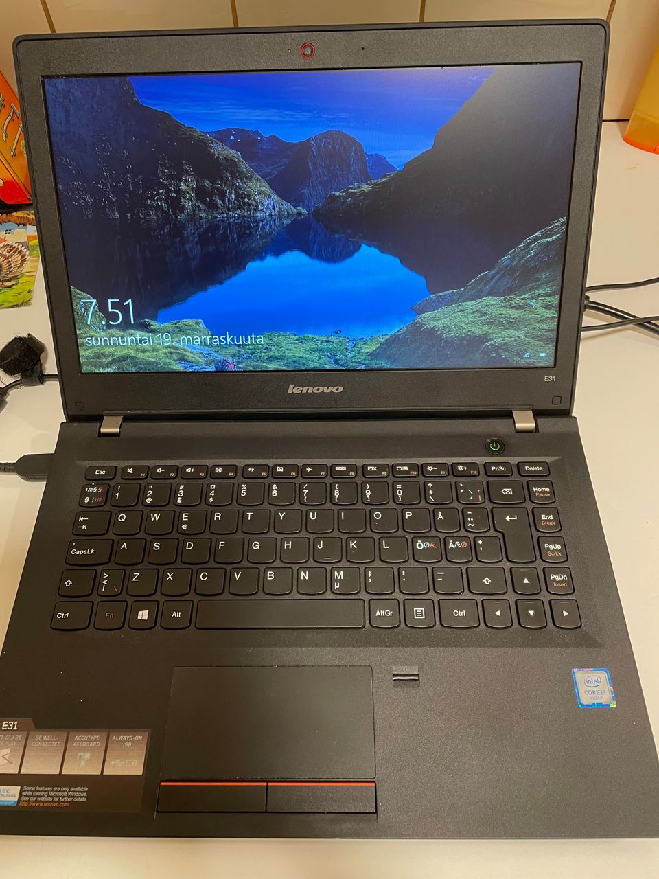 Lenovo E31-80