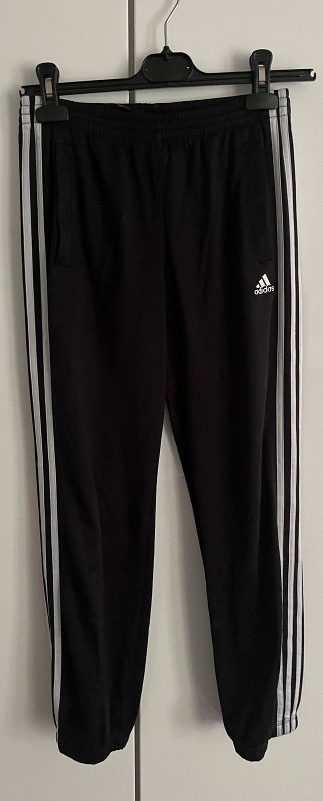 Adidas verkkarit