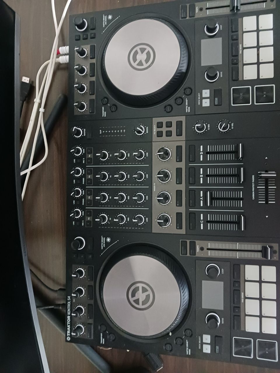 Traktor Kontrol S4MK3