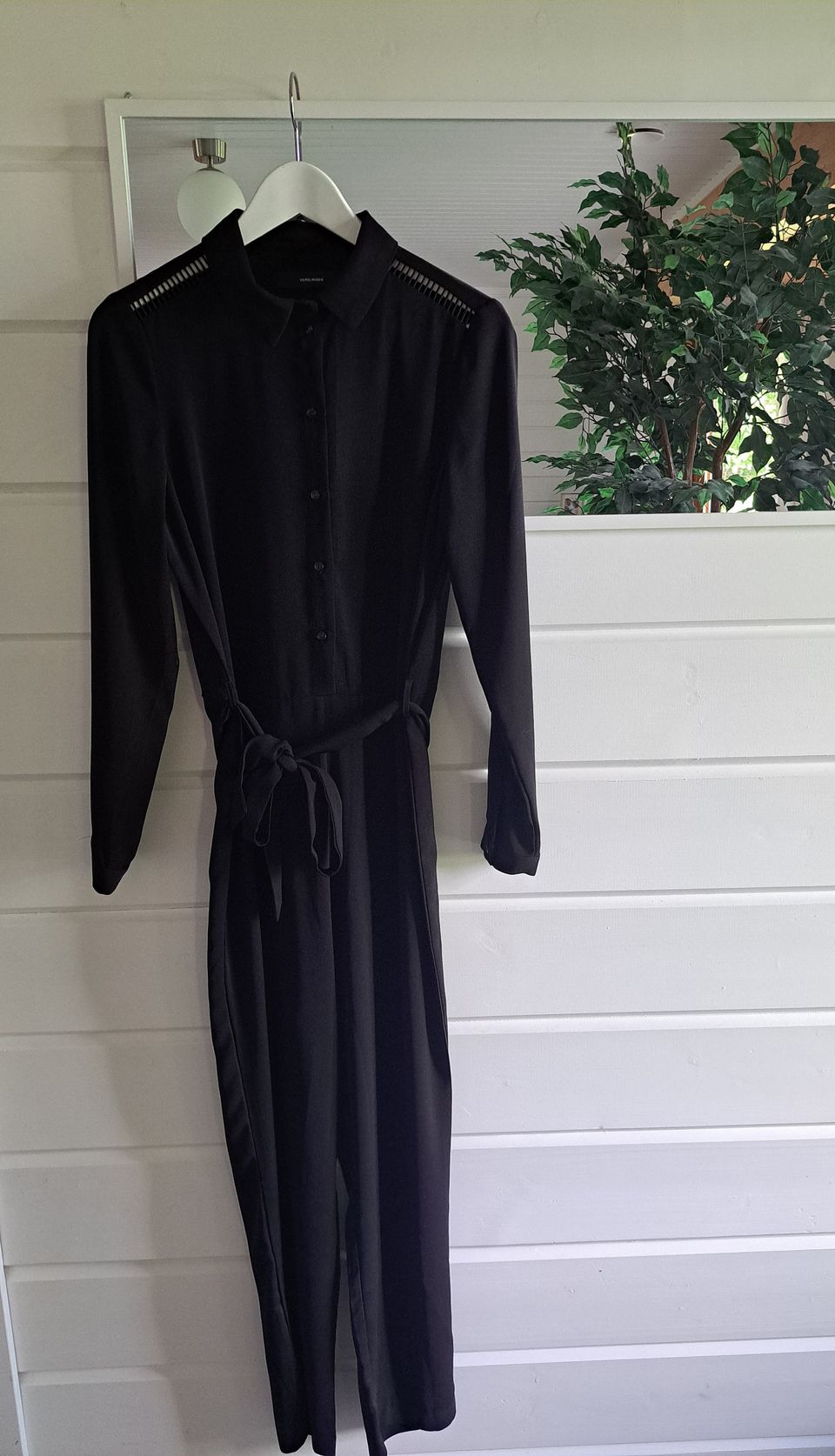 Vero Moda jumpsuit juhlaan