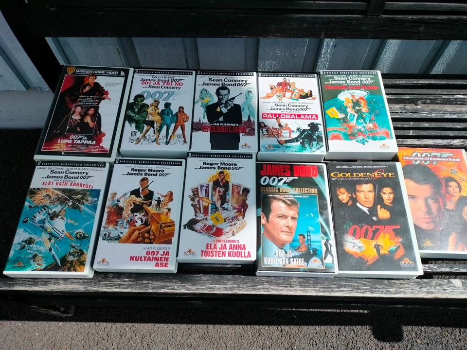 James Bond-VHS kasetteja