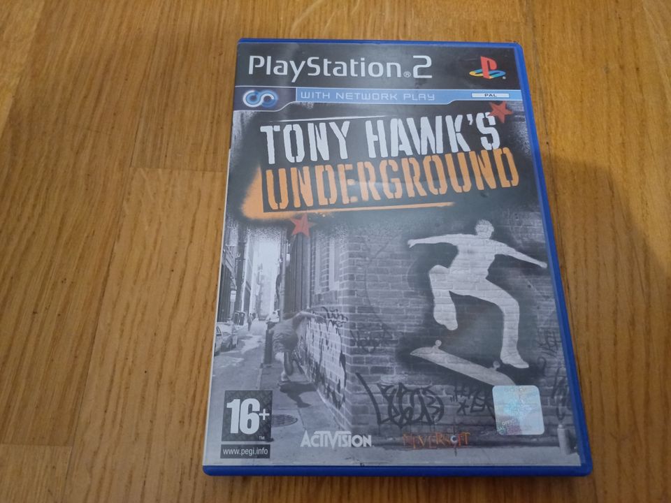 PS2 Tony Hawk's Underground -peli