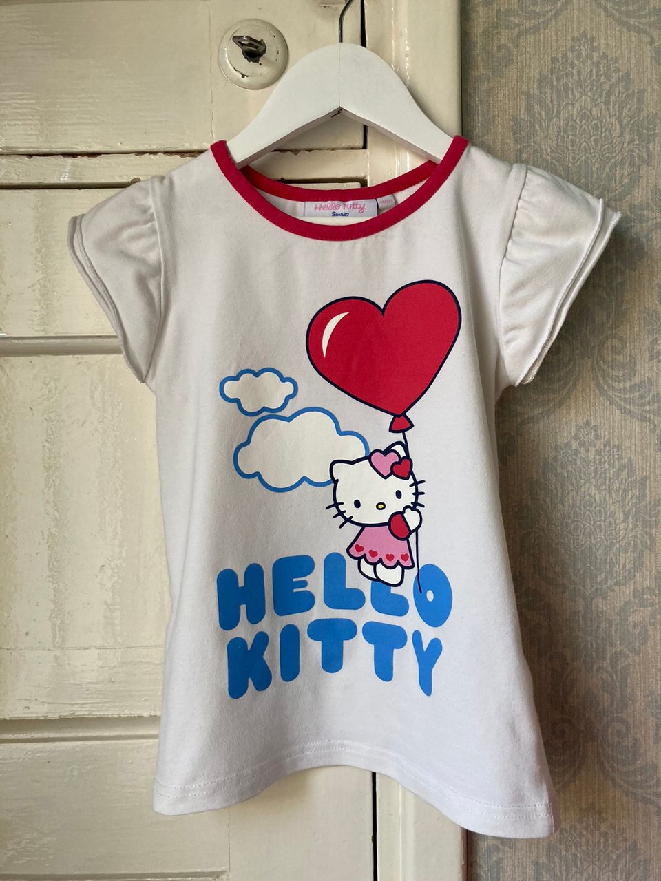 Lasten Hello Kitty T-paita, 98/104 cm