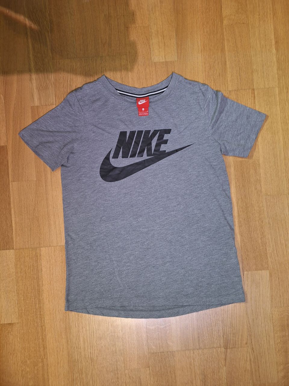 S Nike t-paita