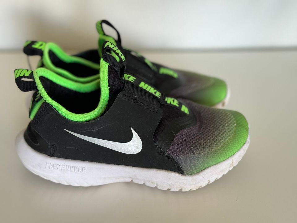 Nike Flex runner lenkkarit