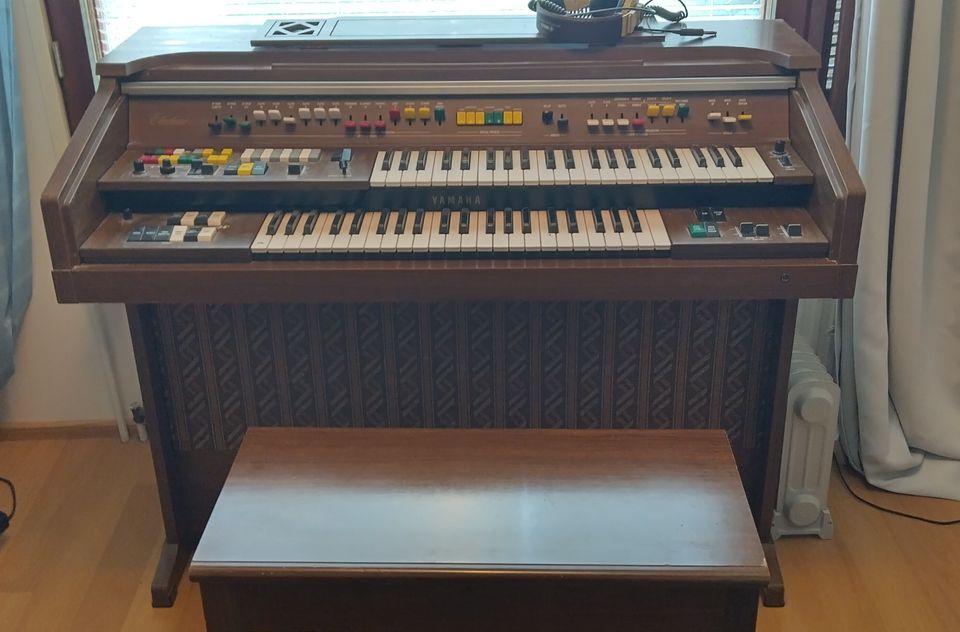 Sähköurut Yamaha Electone