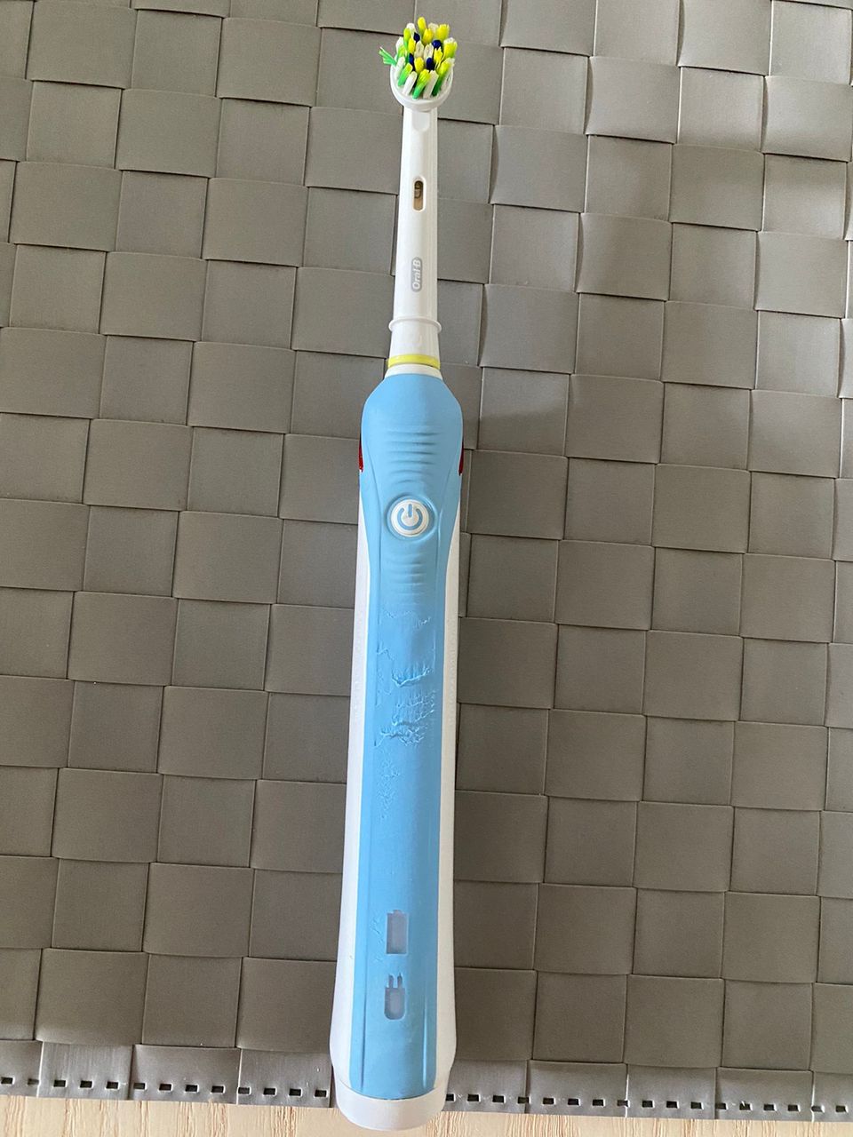 Oral b sähköhammasharja