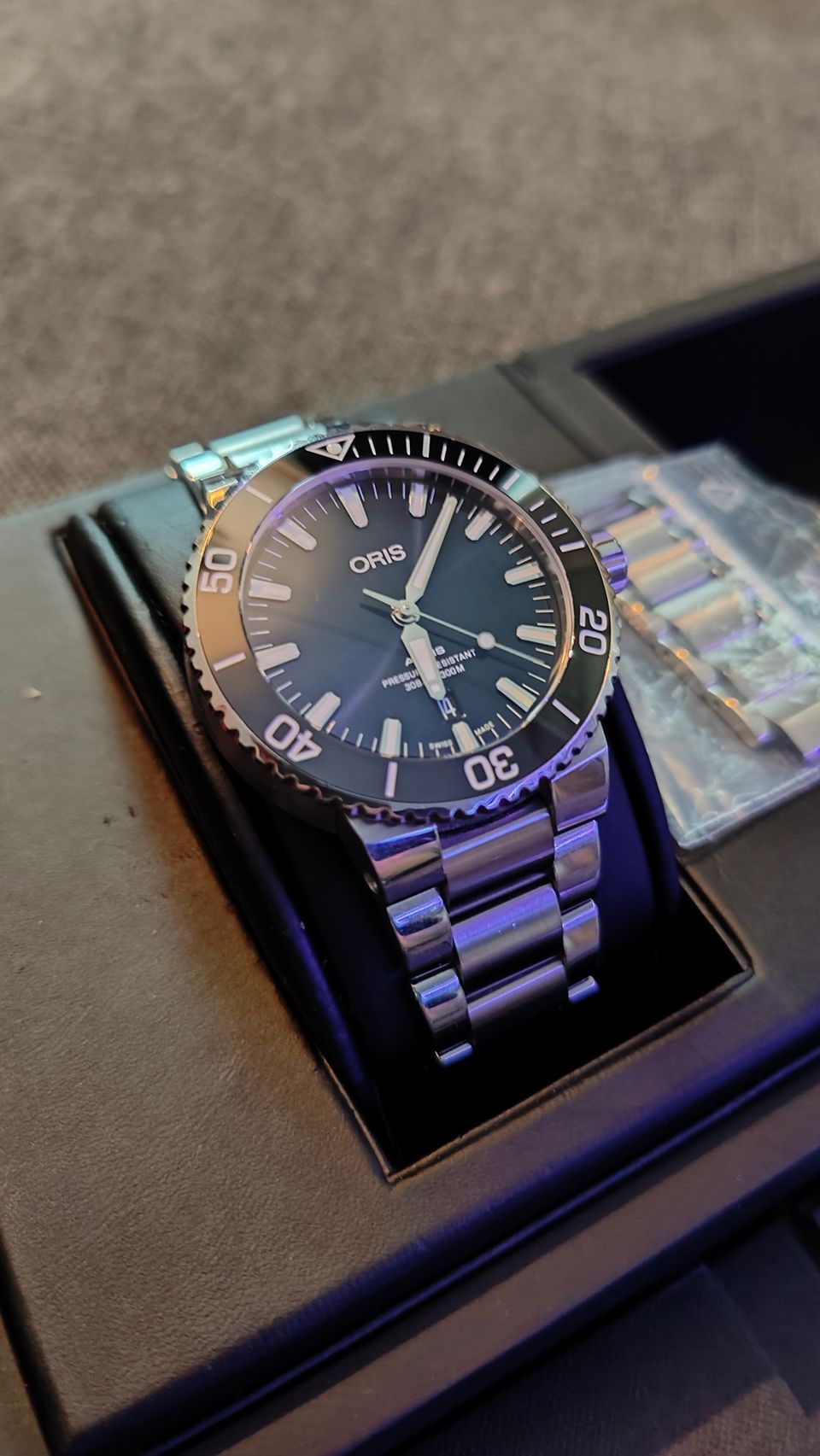 Oris Aquis Date 43.5mm