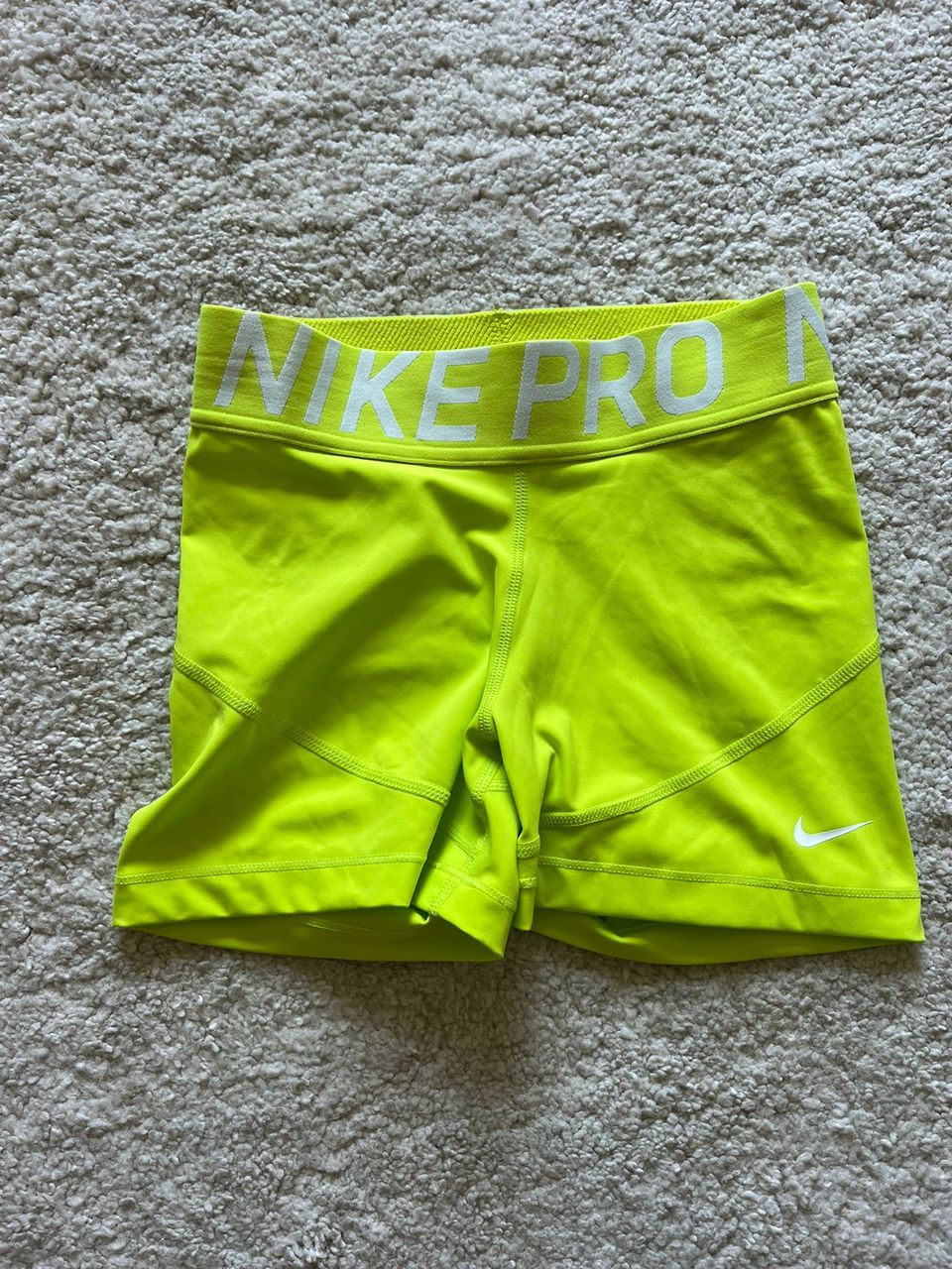 Nike Treenishortsit XS