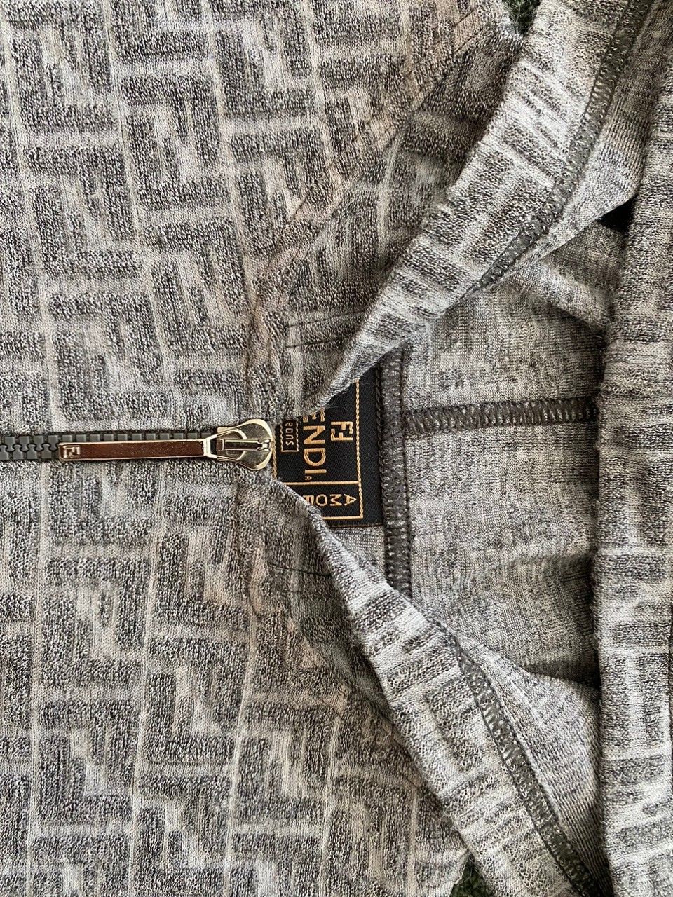 Fendi hupullinen toppi