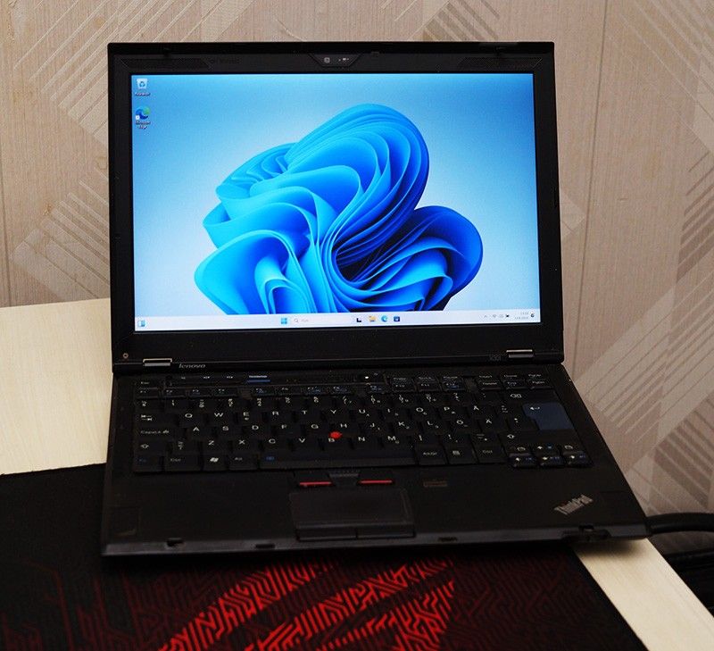 Lenovo ThinkPad X301 yrityskannettava + Office 2021
