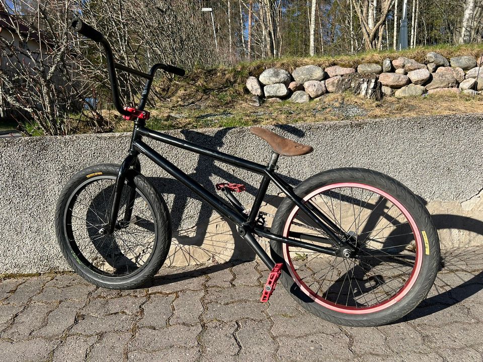 Mutiny BMX