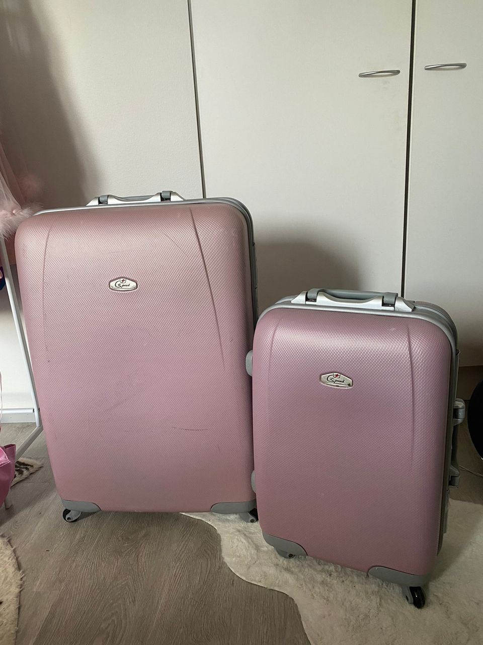 Pinkki matkalaukku x2