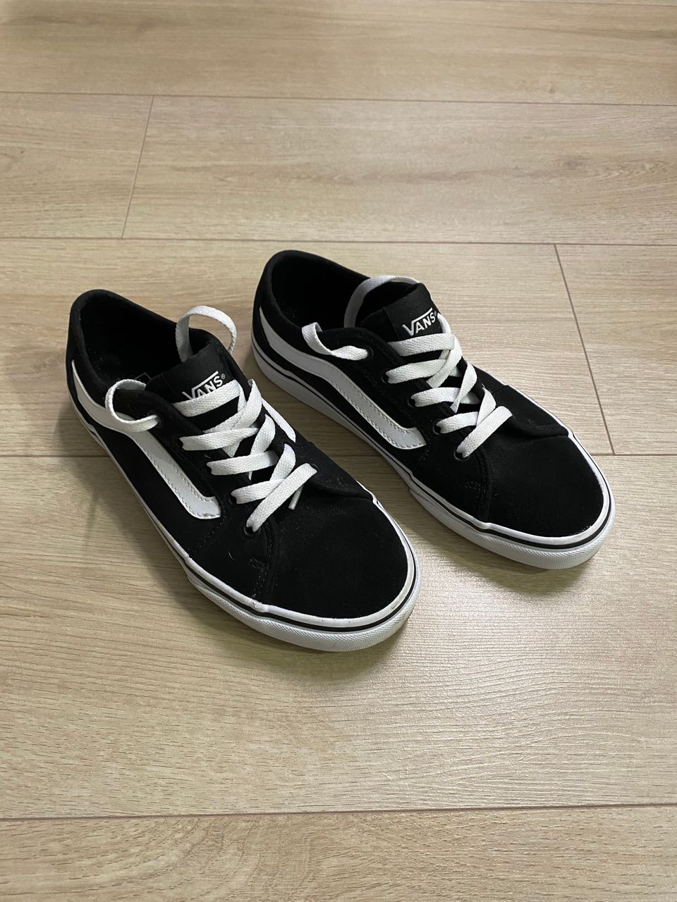 Vans tennarit