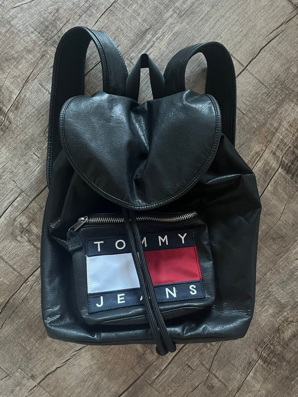 Tommy Jeans reppu aitoa nahkaa