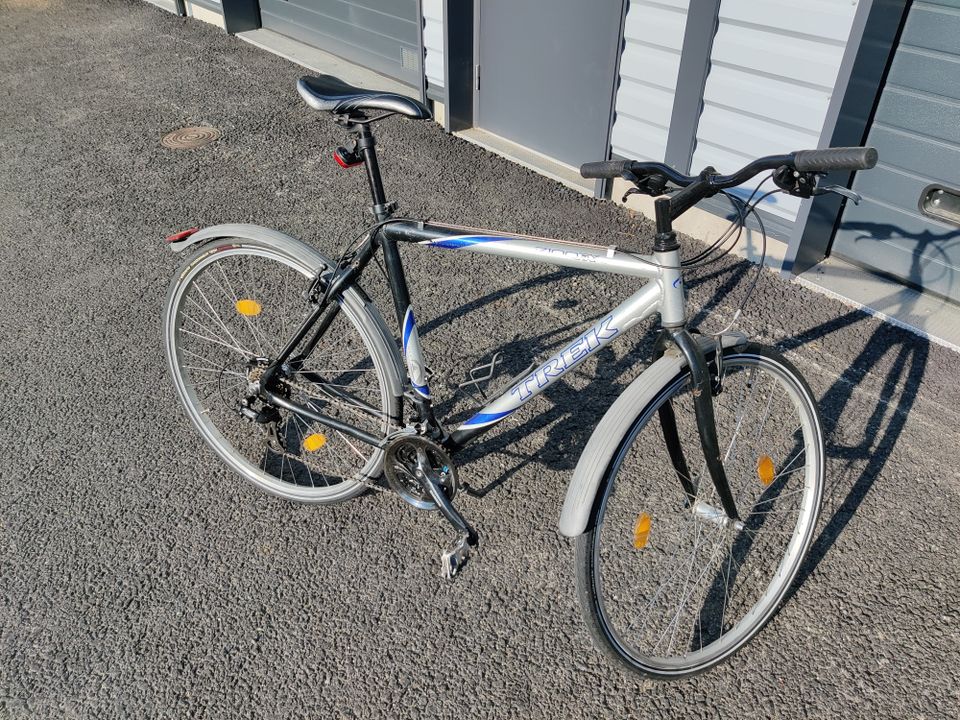 Trek 7100FX