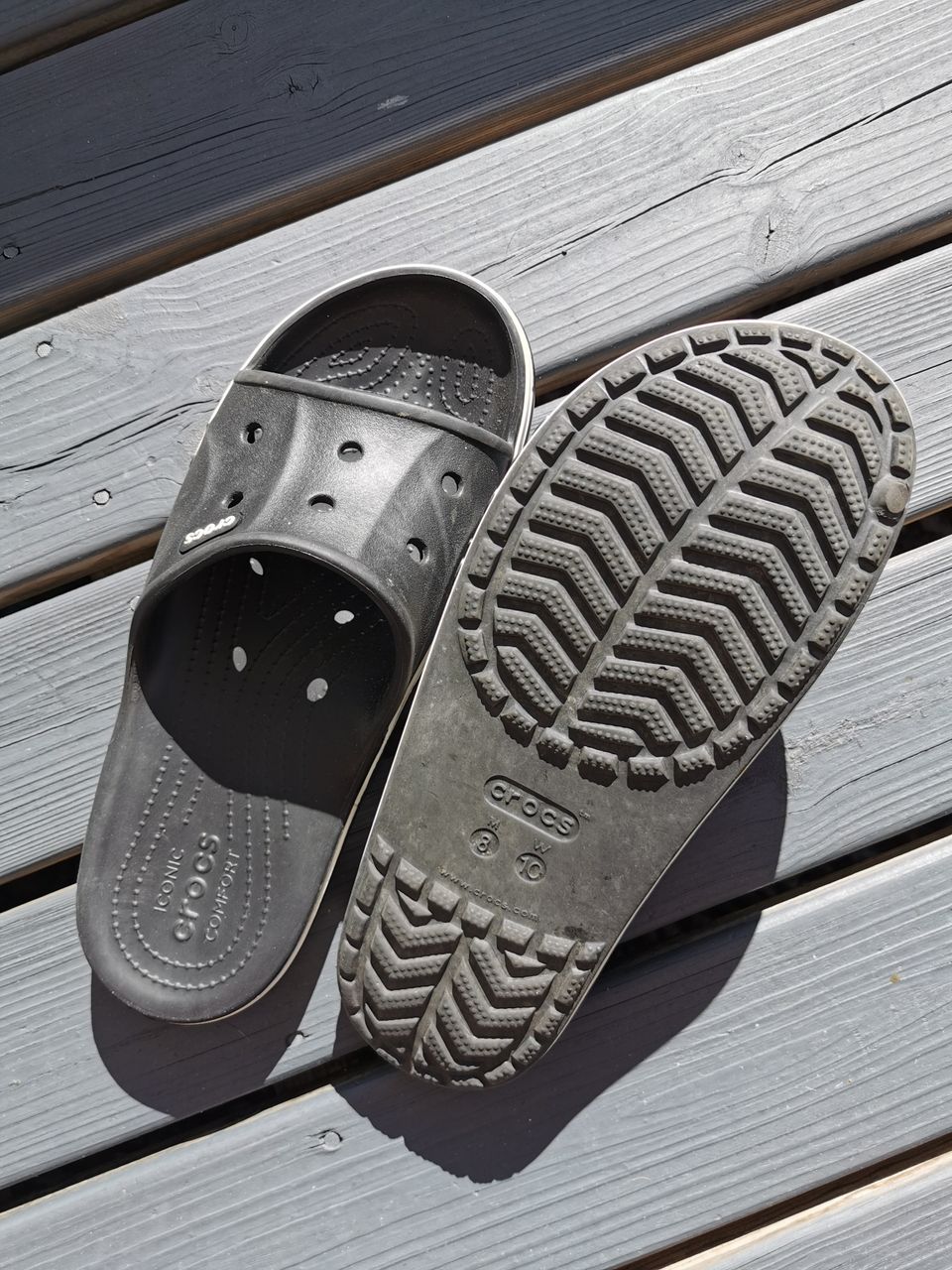 Crocs sandaalit