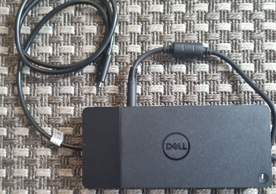 Dell WD19S Telakointiasema ja virtalähde