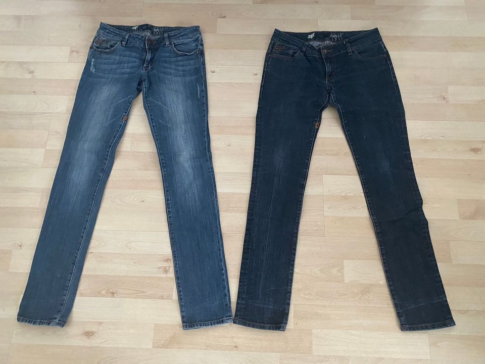 Fox jeans (waist 28)