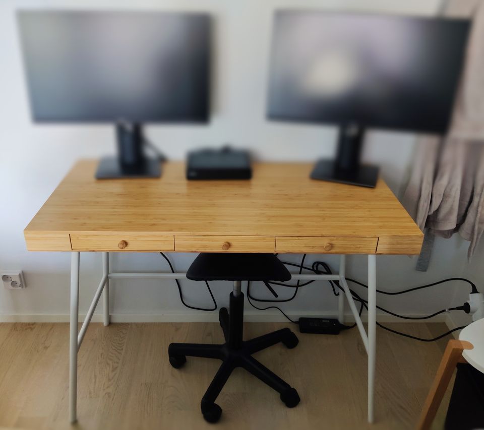 Ikea Lillåsen työpöytä