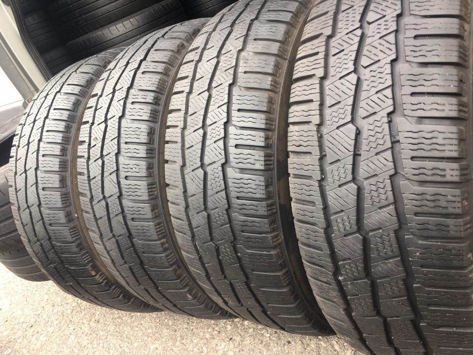 225/70R15 C pakettiauto Kitkarenkat