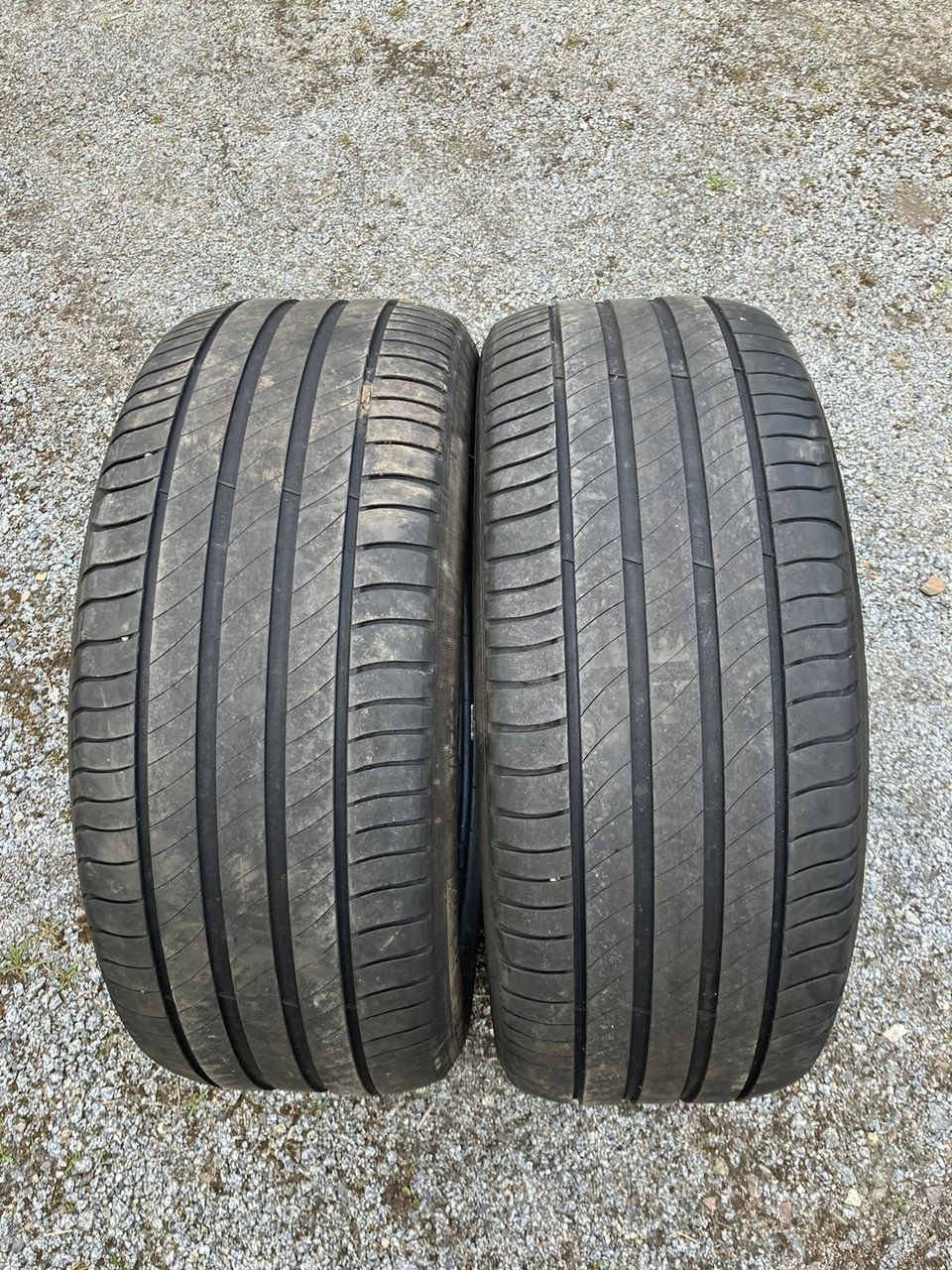 255/45r18