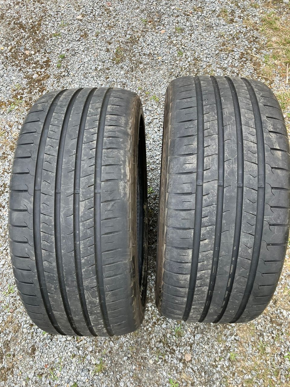 245/40r18