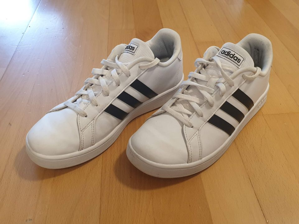 Adidas Superstar 38 2/3 tennarit