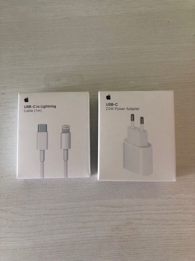 Iphone/Ipad Usb C laturi + usb C to lightning johdot