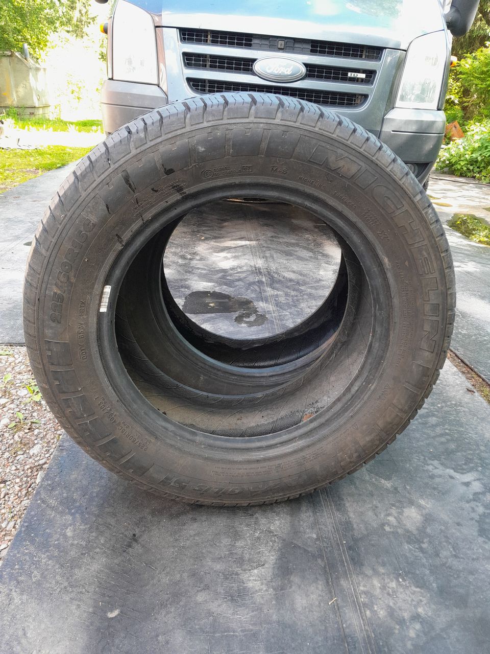 225/60R16C 2kpl