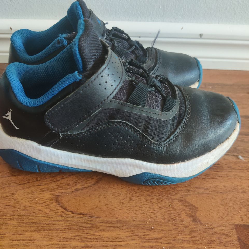 Nike Jordan lenkkarit