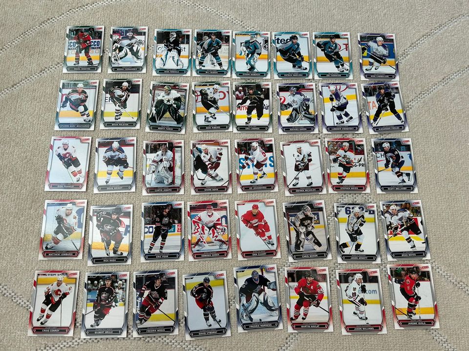 Kokoelma 2 NHL kortteja