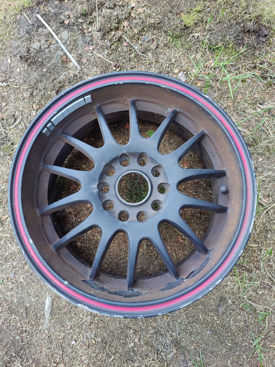 Tupla jaolla olevat 16" VW vanteet 4kpl