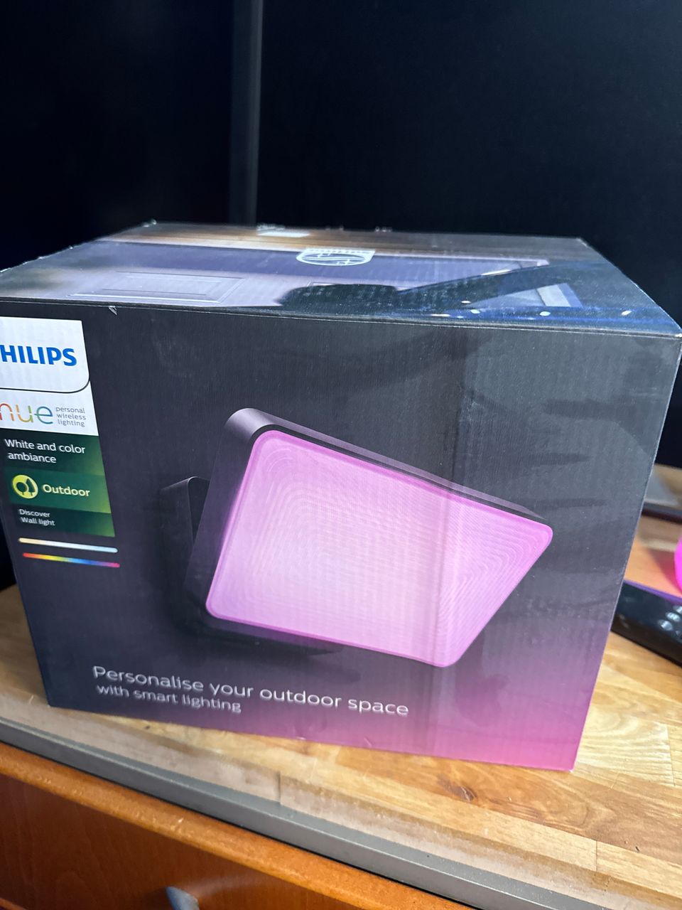 Philips Hue Outdoor Welcome Color