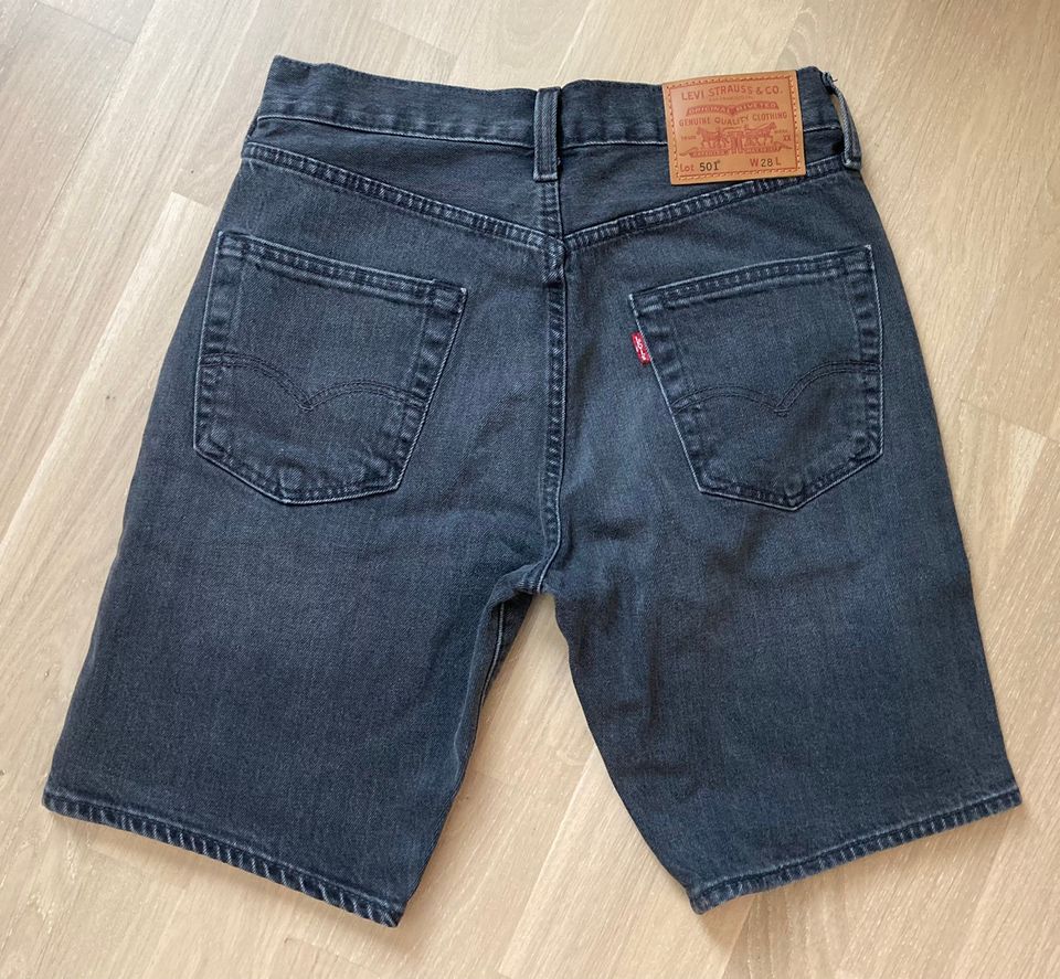 UUDET Levi’s 501 farkkushortsit 28”