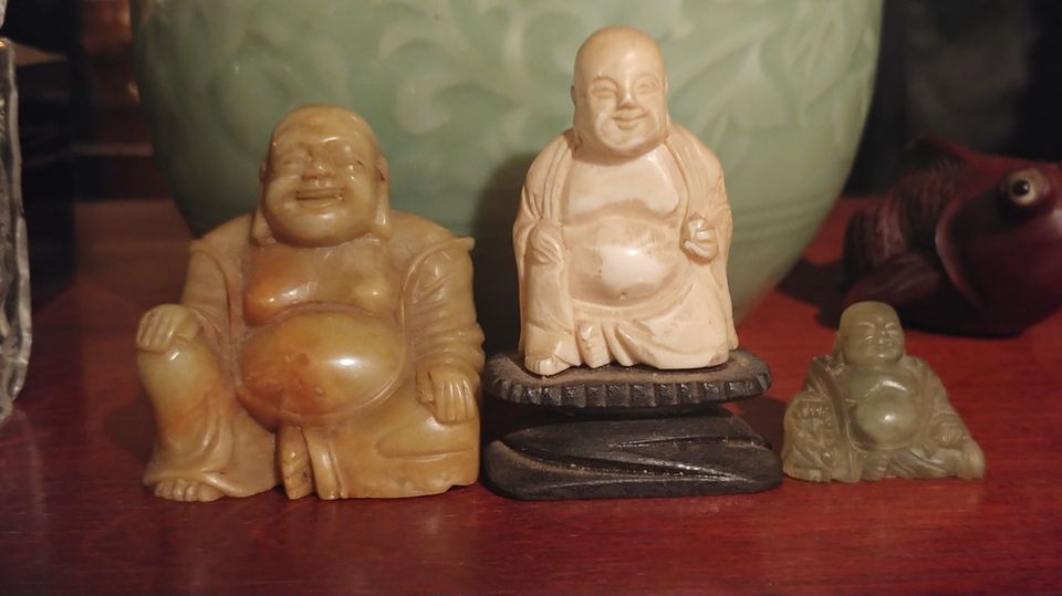 3 pientä buddha veistosta 1800-1900 luku KIINA