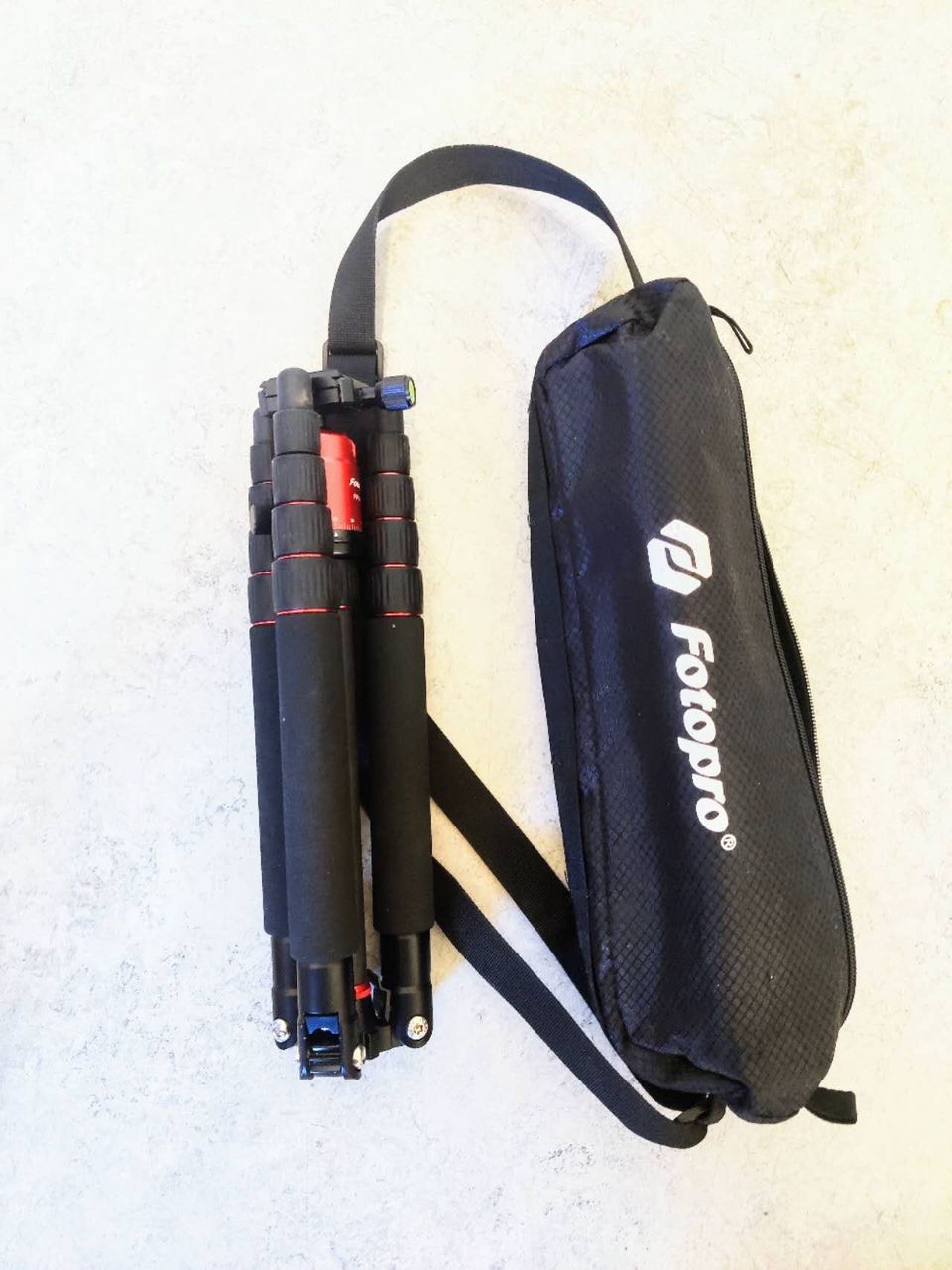 Photography tripod in good condition (reserved)