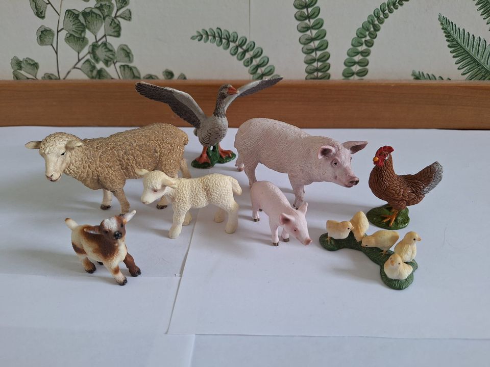 Schleich -setti Maatilan eläimet Varattu