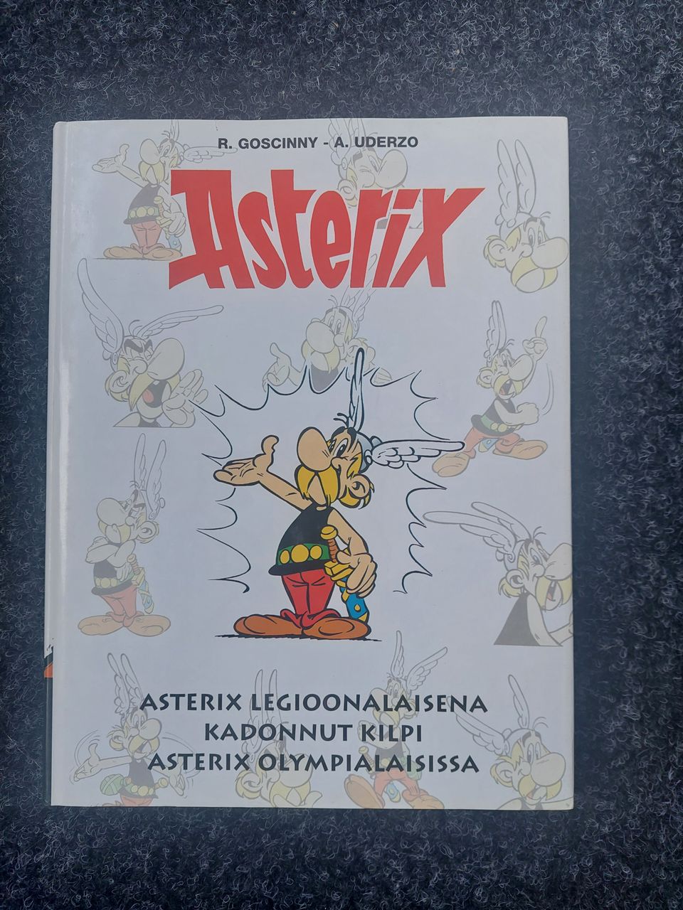 Asterix-kirjasto 4 sarjakuvat