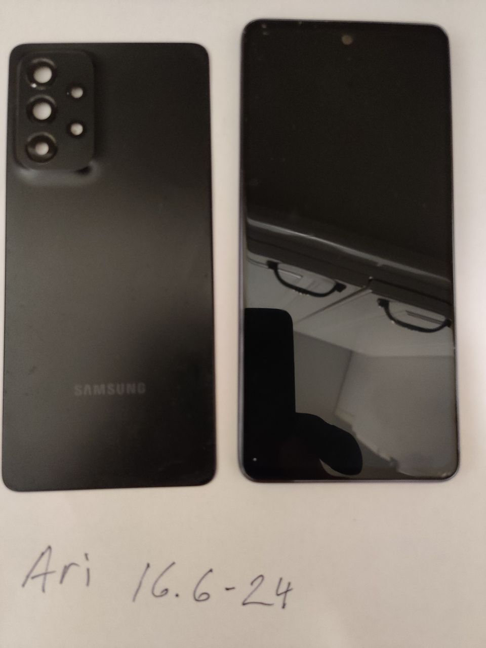 Samsung Galaxy A53 5G näyttö ja akku