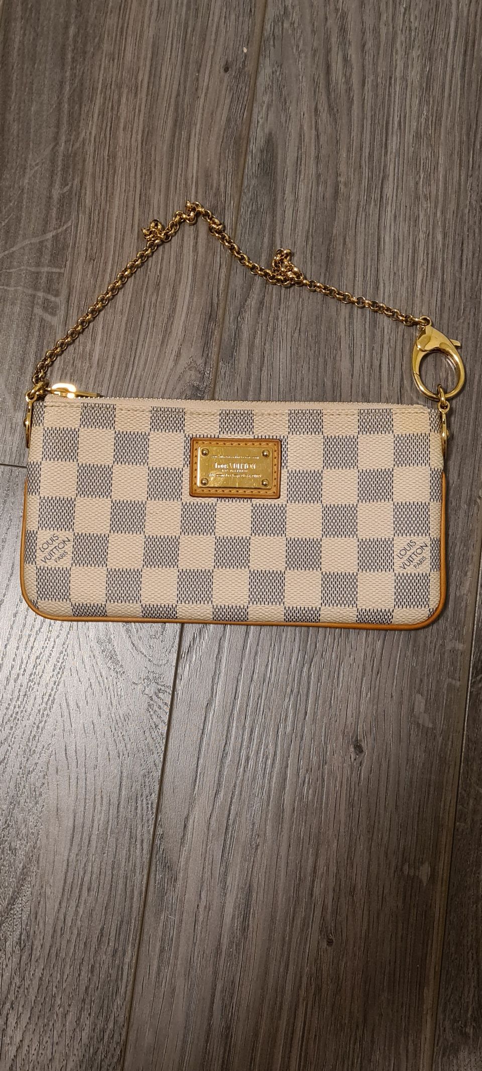 Louis Vuitton Milla