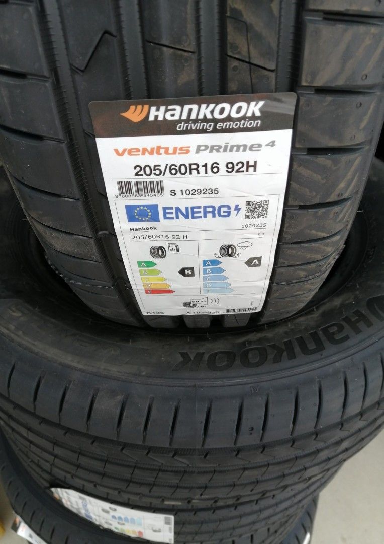 Uudet 205/60R16 Hankook kesärenkaat,sis työt